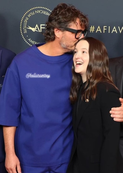 Pedro Pascal and Bella Ramsey photo