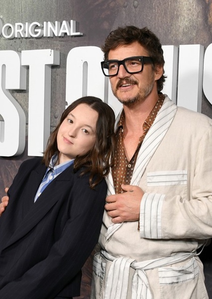 Pedro Pascal and Bella Ramsey photo