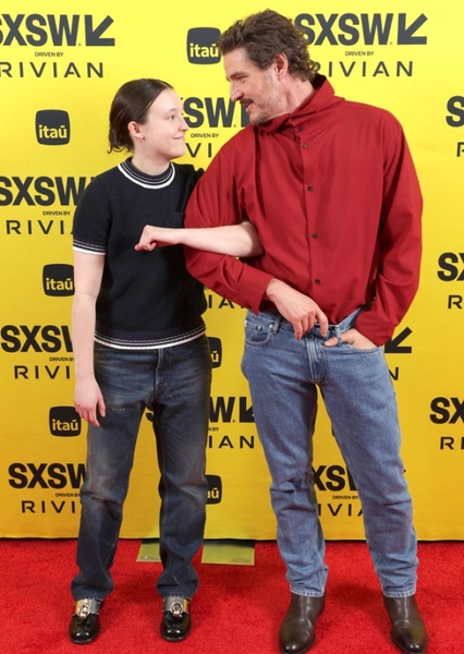 Pedro Pascal and Bella Ramsey photo