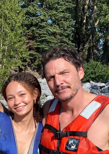 Pedro Pascal and Nico Parker photo