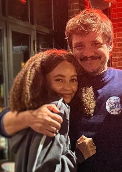 Pedro Pascal and Nico Parker photo