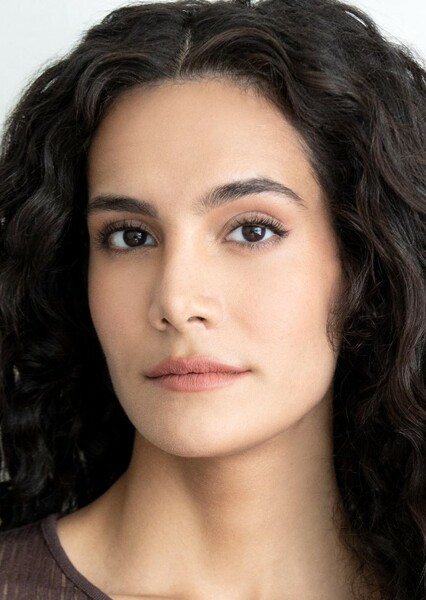 Pegah Ghafoori photo