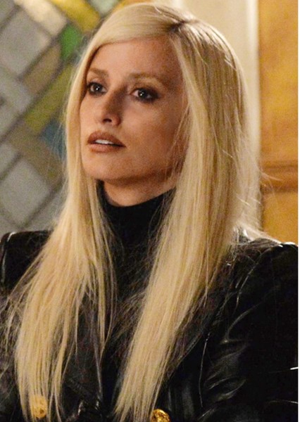 Penélope Cruz as Giorgia Catanzano in Roddy Scorpio (2022)