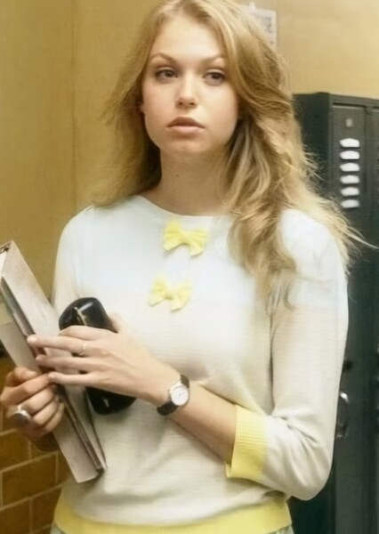 Penelope Mitchell photo