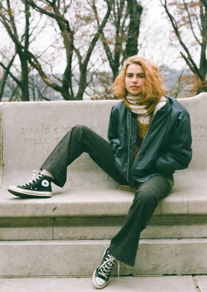 Perla Haney-Jardine photo