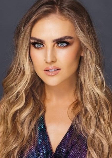 Perrie Edwards photo