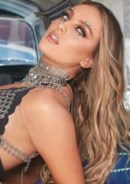 Perrie Edwards photo