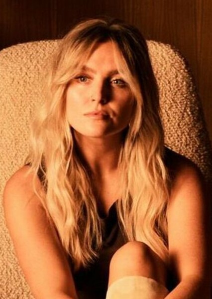 Perrie Edwards photo