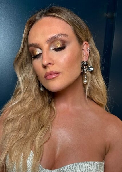 Perrie Edwards photo