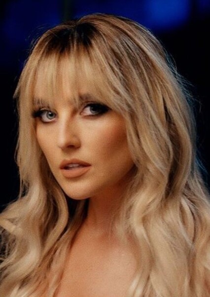 Perrie Edwards photo