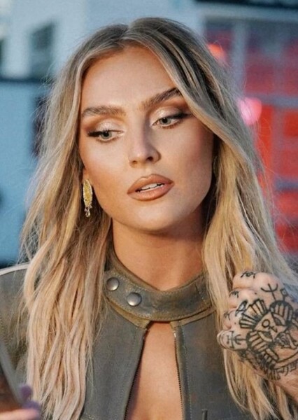 Perrie Edwards photo
