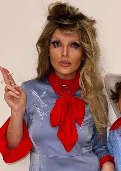 Perrie Edwards photo