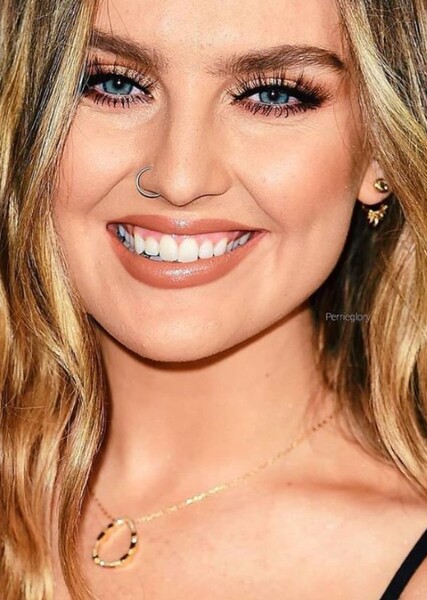 Perrie Edwards photo