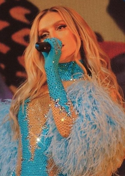 Perrie Edwards photo