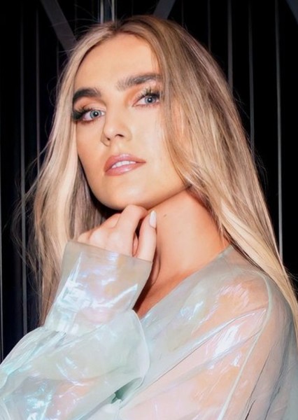 Perrie Edwards photo