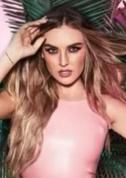 Perrie Edwards photo