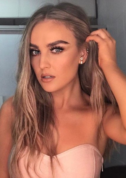 Perrie Edwards photo