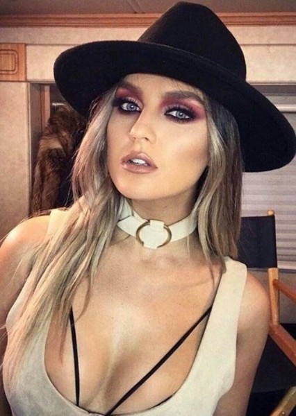 Perrie Edwards photo