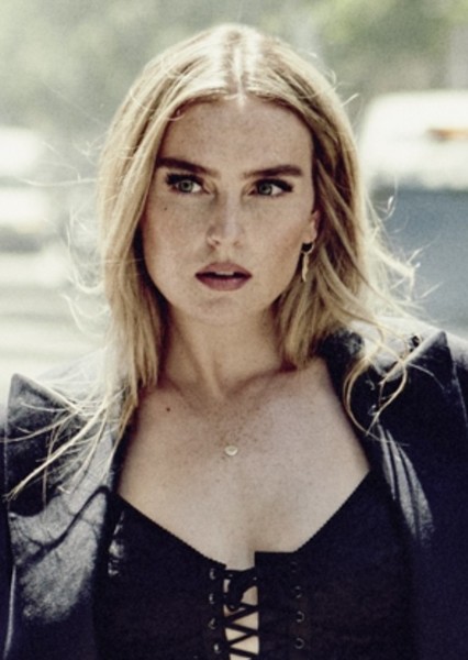 Perrie Edwards photo