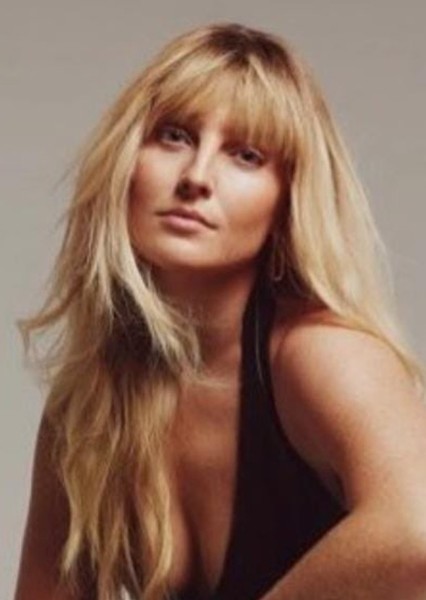 Perrie Edwards photo