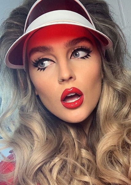Perrie Edwards photo