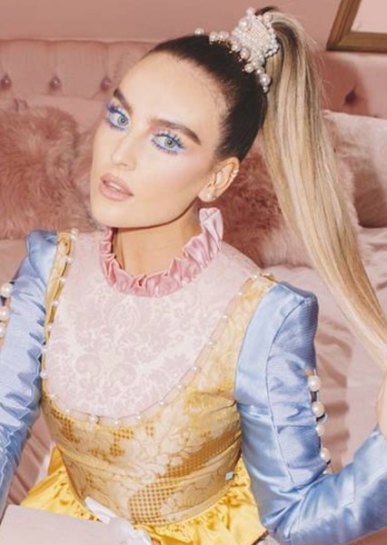 Perrie Edwards photo