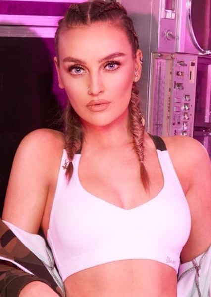 Perrie Edwards photo