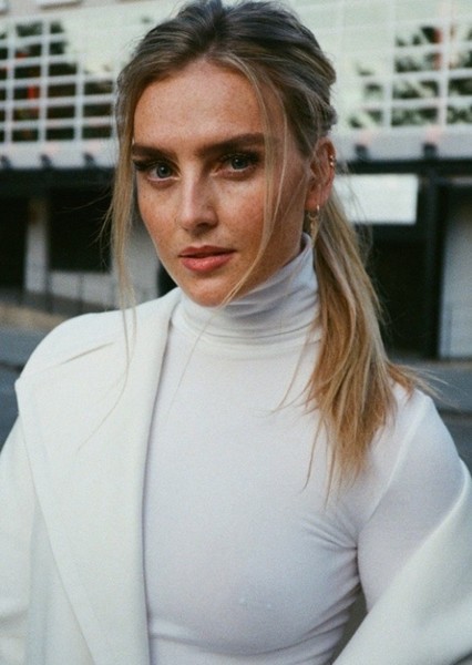 Perrie Edwards photo