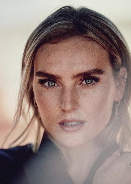 Perrie Edwards photo