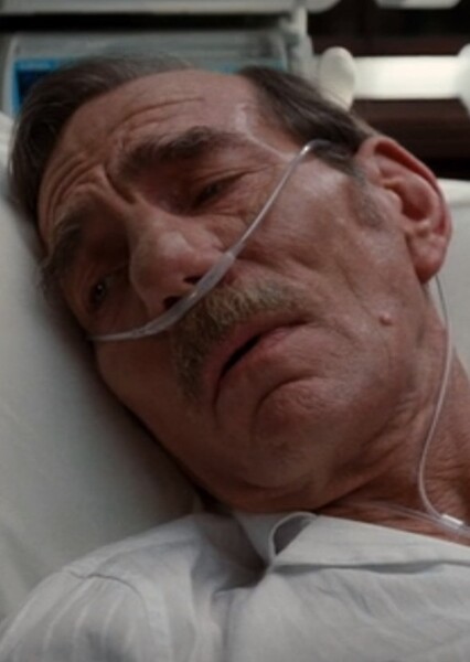 Pete Postlethwaite photo