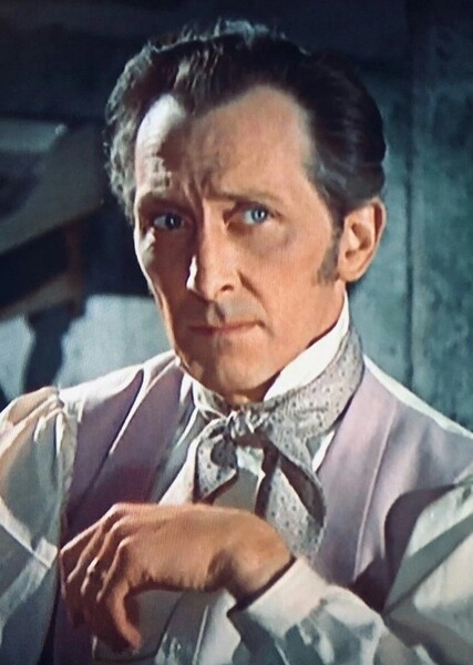 Peter Cushing photo
