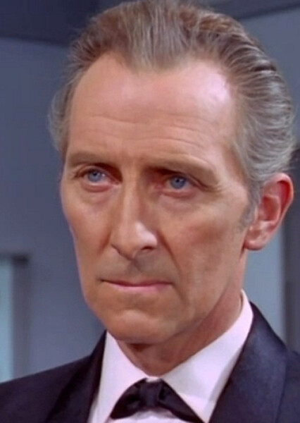 Peter Cushing photo