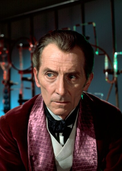 Peter Cushing photo