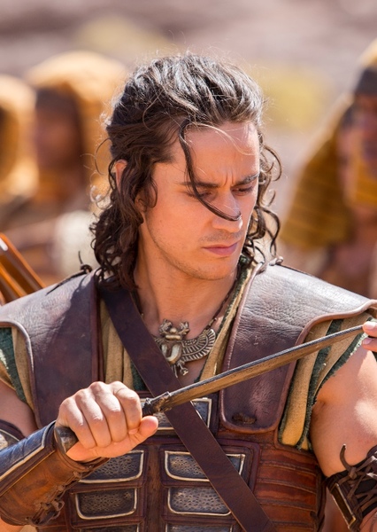 Peter Gadiot photo