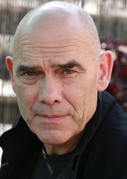 Peter Guinness photo
