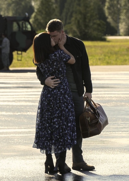 Peter & Rose (The Night Agent) photo