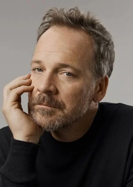 Peter Sarsgaard photo