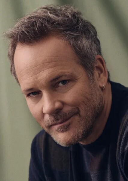 Peter Sarsgaard photo