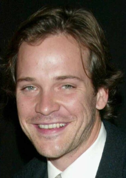 Peter Sarsgaard photo