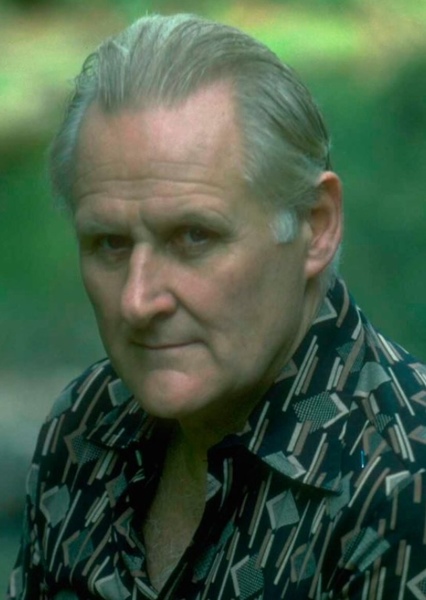 Peter Vaughan photo