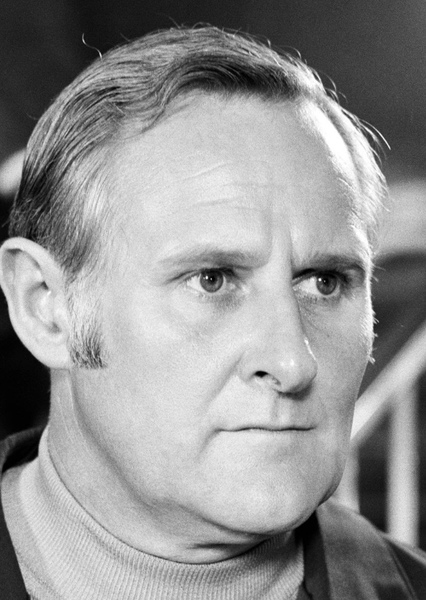 Peter Vaughan photo
