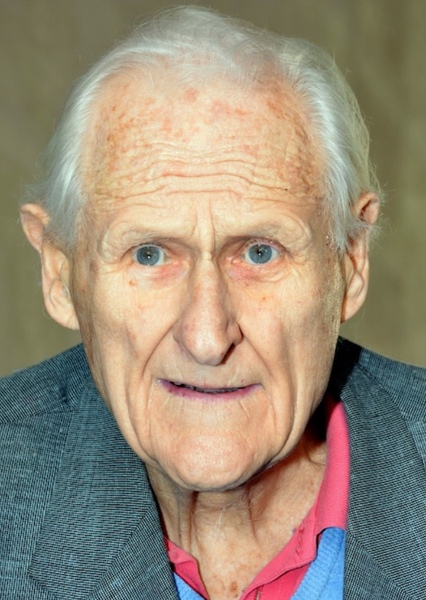 Peter Vaughan photo