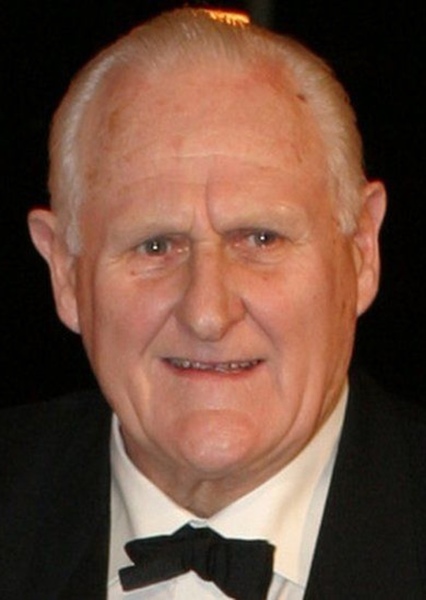 Peter Vaughan photo