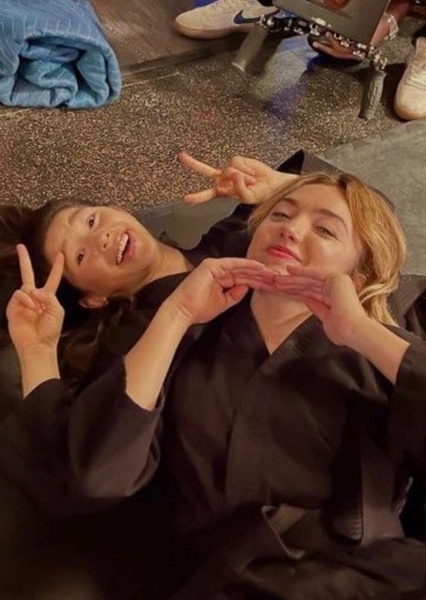 Peyton List and Oona O’Brien photo