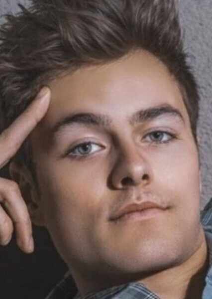 Peyton Meyer photo