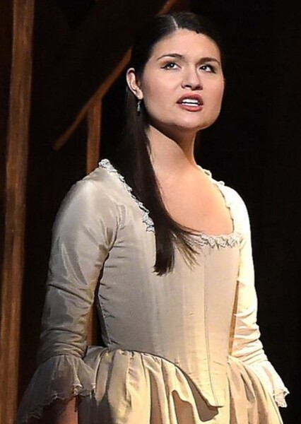 Phillipa Soo photo
