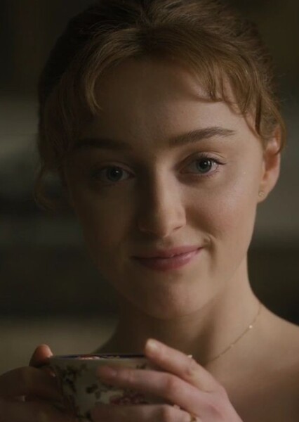 Phoebe Dynevor