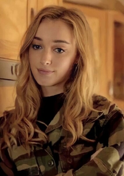 Phoebe Dynevor