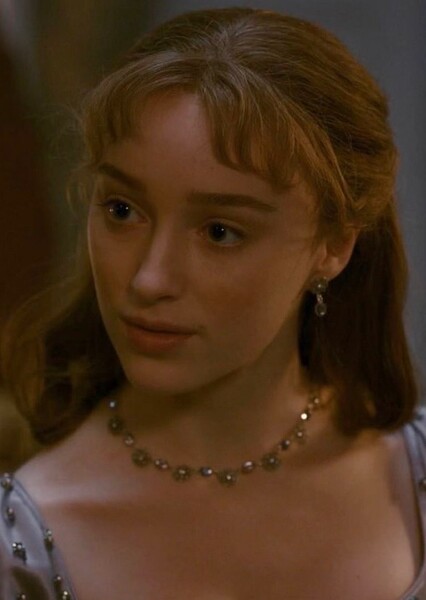Phoebe Dynevor