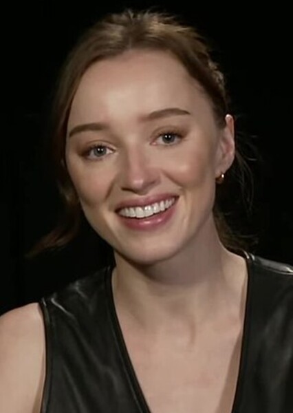 Phoebe Dynevor photo